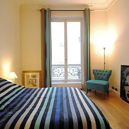 Champs Elysees Homestay - Air Conditioning Párizs Szoba fotó
