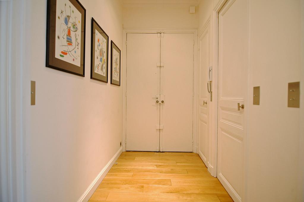 Champs Elysees Homestay - Air Conditioning Párizs Szoba fotó