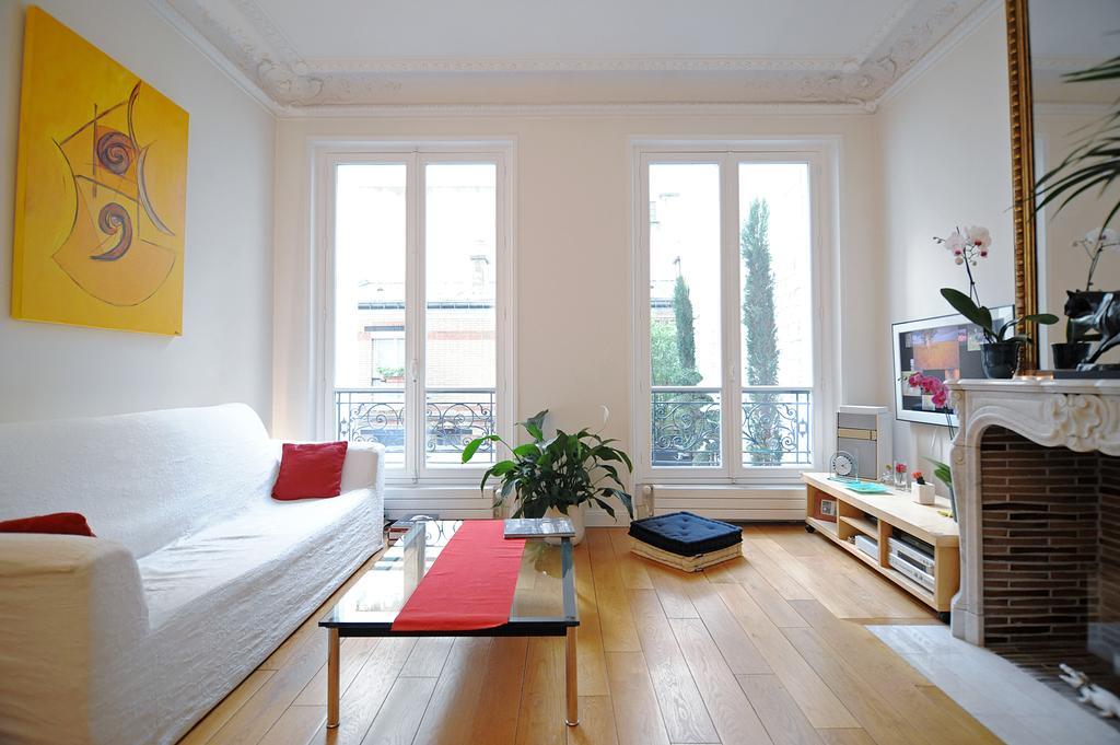 Champs Elysees Homestay - Air Conditioning Párizs Szoba fotó